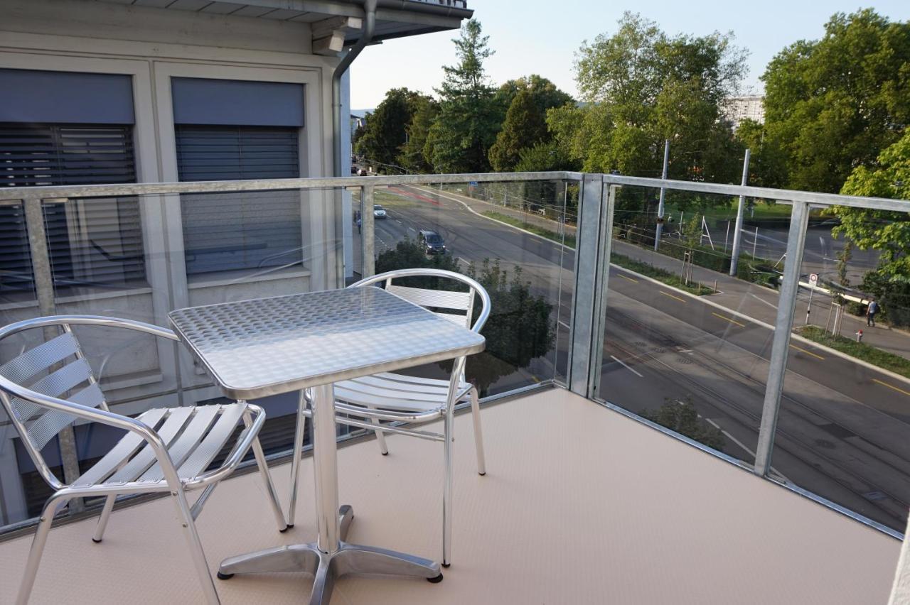 Hitrental Altstetten Apartments Zúrich Exterior foto